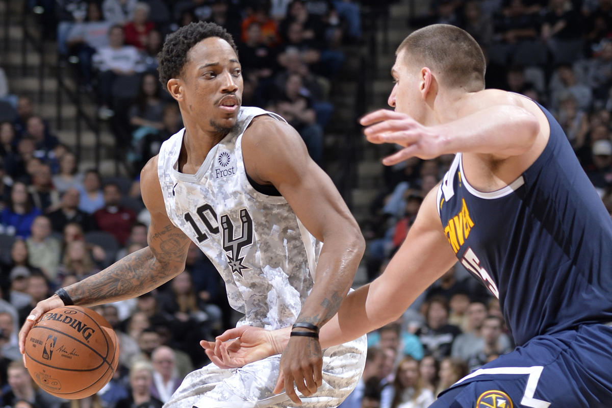 公牛血洗马刺，米尔萨普制霸全场