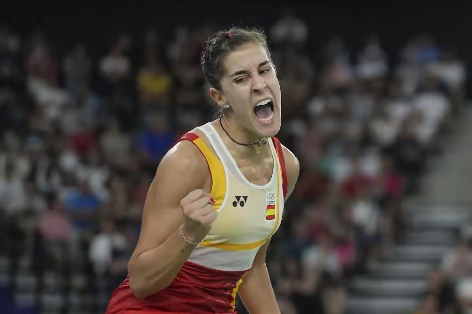 丹麦羽毛球队逆转日本羽毛球队，马琳绝境逆转