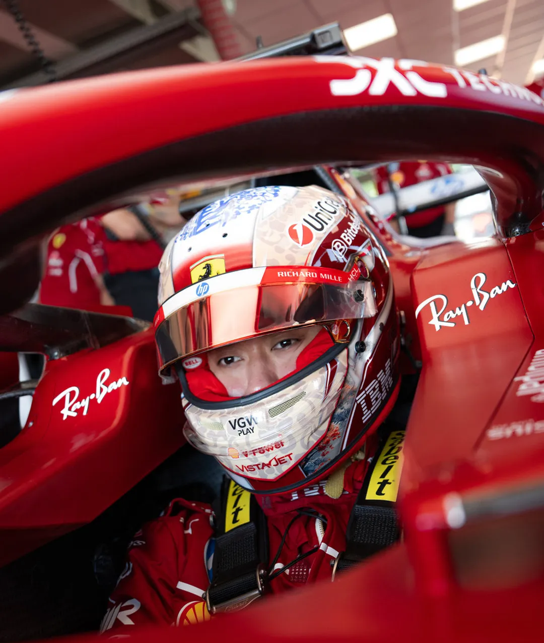 梅赛德斯轻取哈斯车队，勒克莱尔点燃赛场