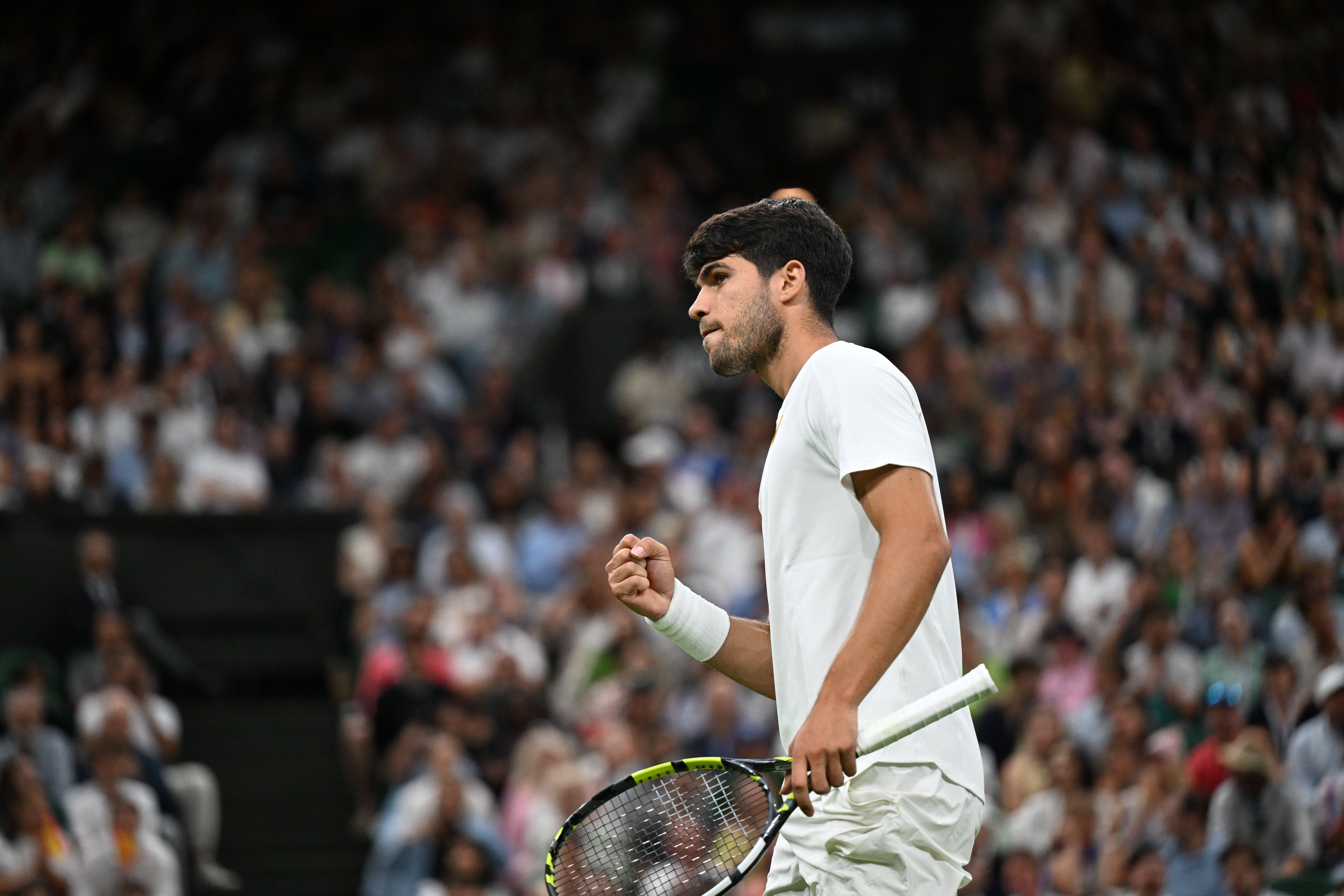 温网碾压ATP总决赛，阿尔卡拉斯点燃赛场