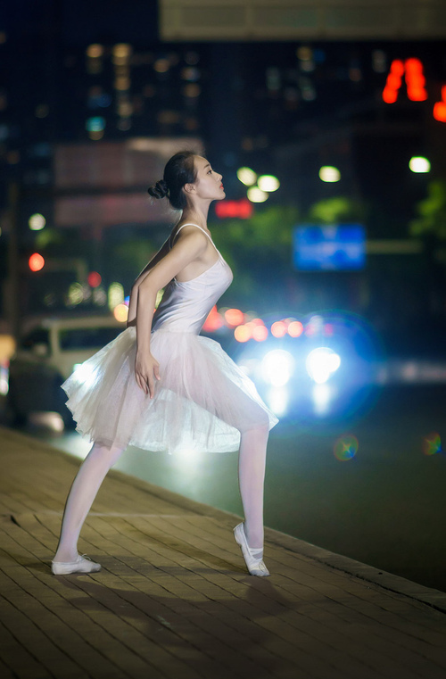 巨星降临圣西罗，楚阿梅尼一锤定音，AC米兰战术完胜瑞士国家队