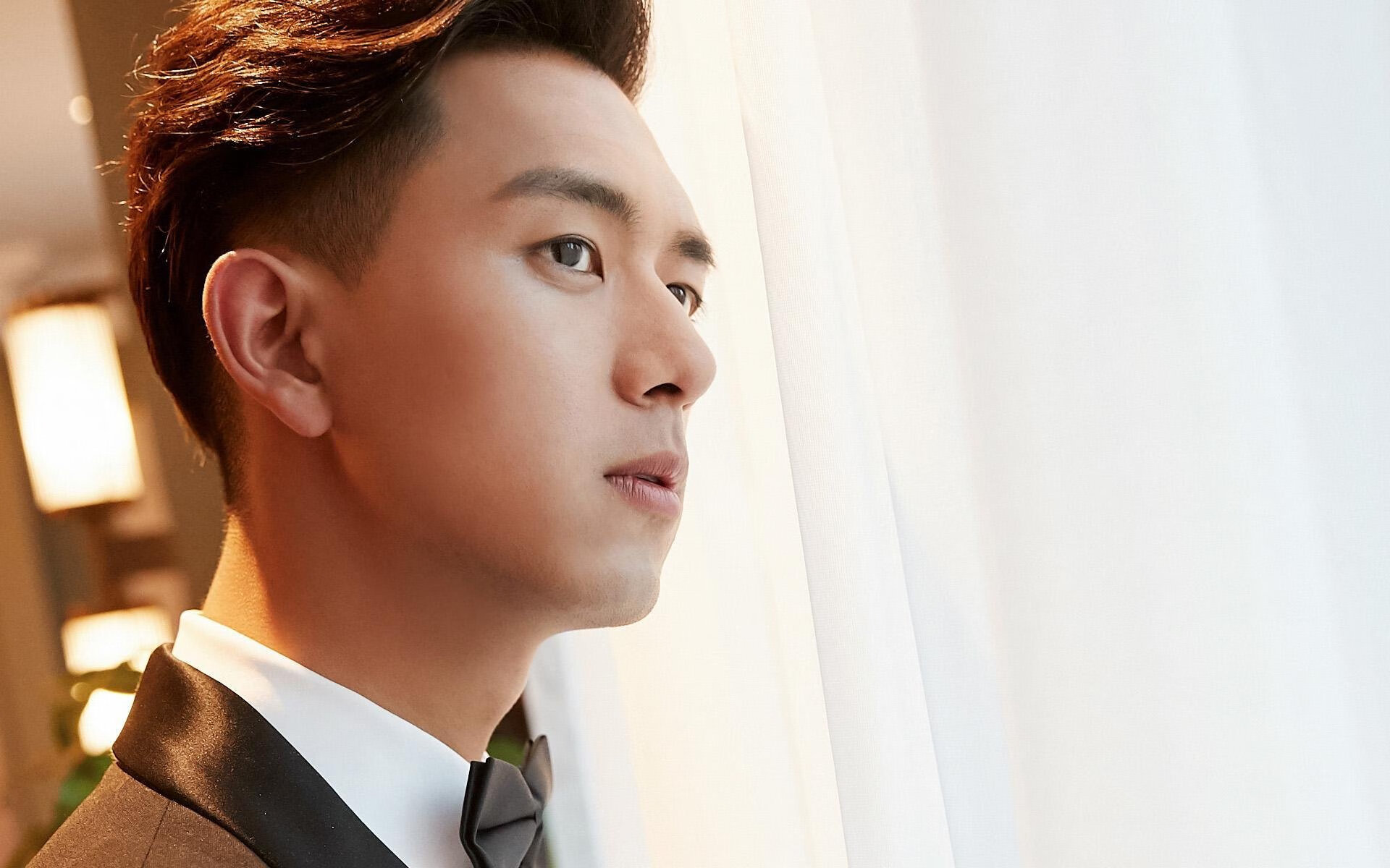 钢铁活塞难挡利拉德时间，末节19分上演单骑救主