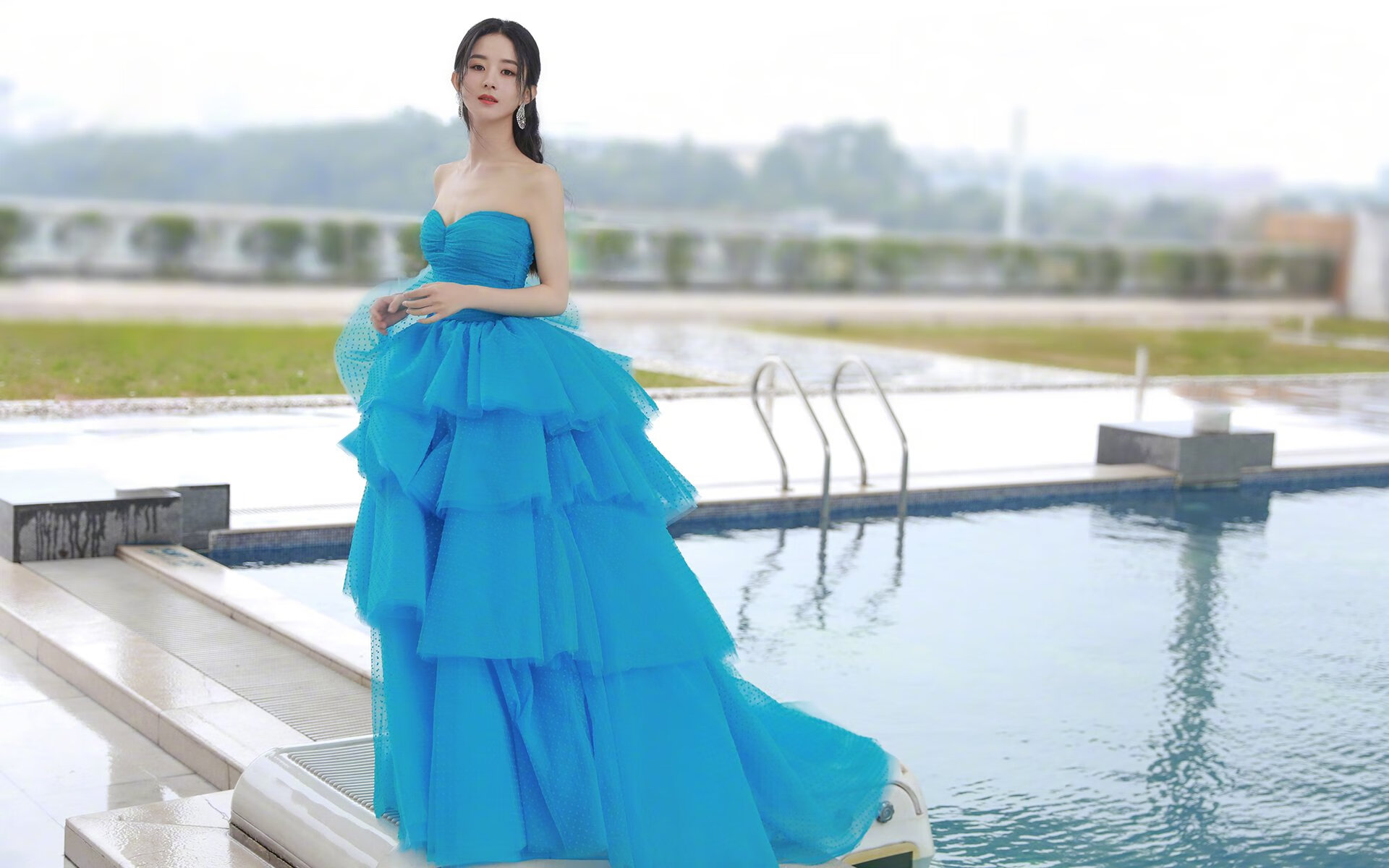 夜战轰鸣，维尼修斯在F1揭幕战用实力打破质疑